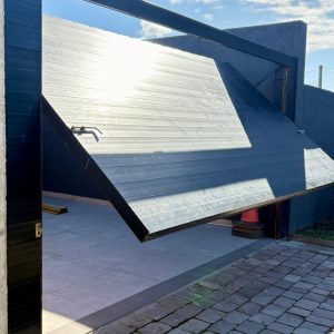 WhatsApp Image 2025-10-23 at 16.34.16